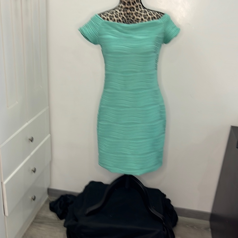Adorable mint green dress nwt